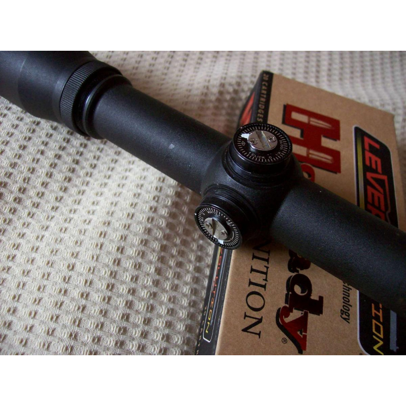 Mira  S I M M O N S  Whitetail 4 X 32 Gran Angular Ret. Plex