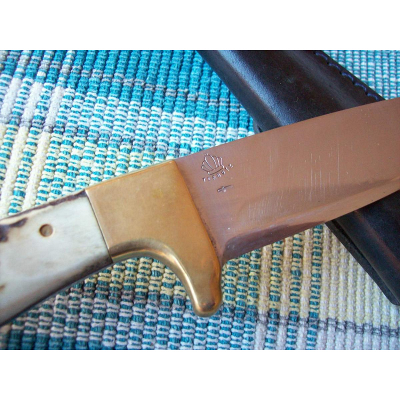 Cuchillo T E R B U T Z  Acero Inox. Mango Ciervo Industria Argentina