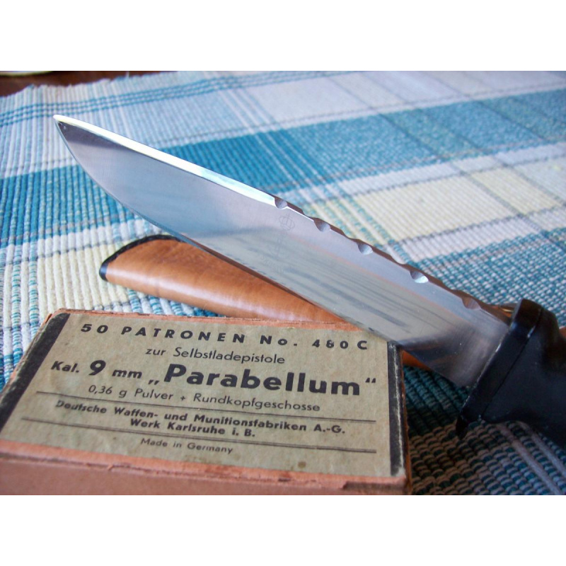 Cuchillo E S K I L S T U N A  Acero Sueco Al Carbono