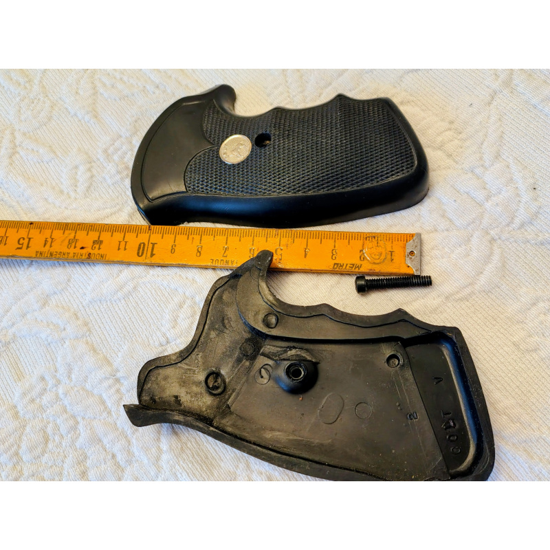 Cachas Colt Con Médallonesv Plateados Priginalessss