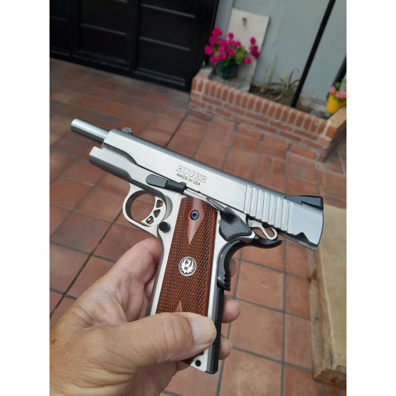 Pistola Ruger Calibre 45 Acp Prácticamente Sin Uso!