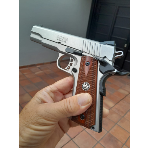 Pistola Ruger Calibre 45 Acp Prácticamente Sin Uso!