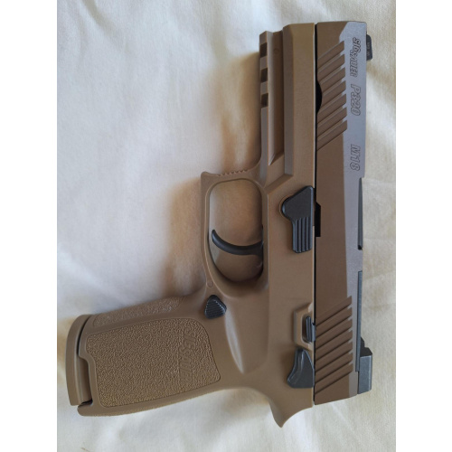 Sig Sauer P320 M18