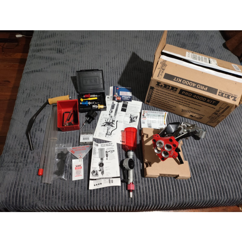 Lee Pro 4000 Kit 223 Remington+ Shellplate 9mm