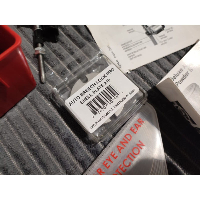 Lee Pro 4000 Kit 223 Remington+ Shellplate 9mm