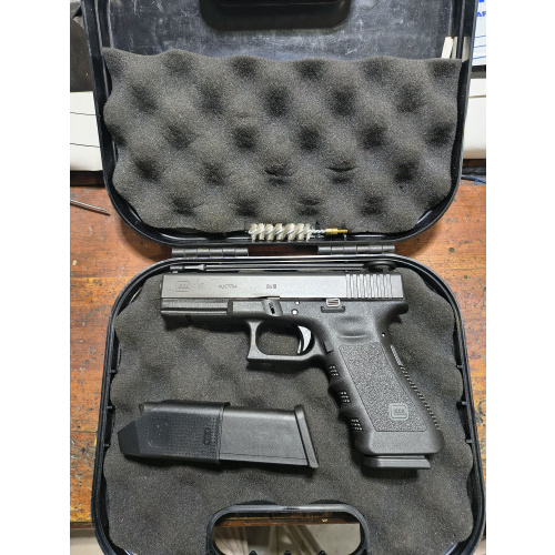 Glock 17 Gen 3.