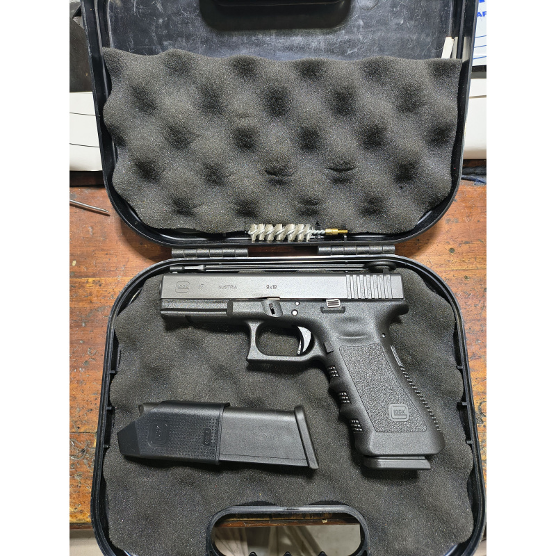 Glock 17 Gen 3.