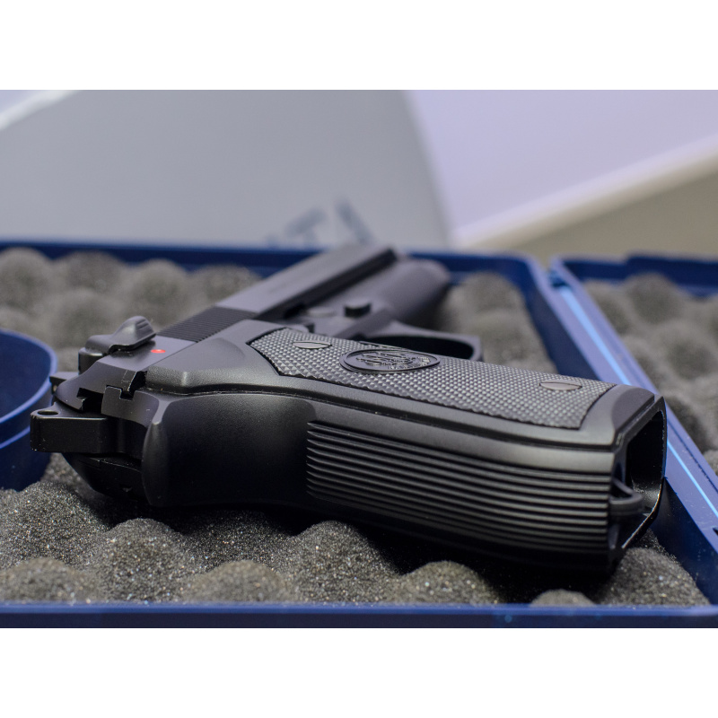 Beretta 92fs - Año 2026 - Con 850 Disparos.
