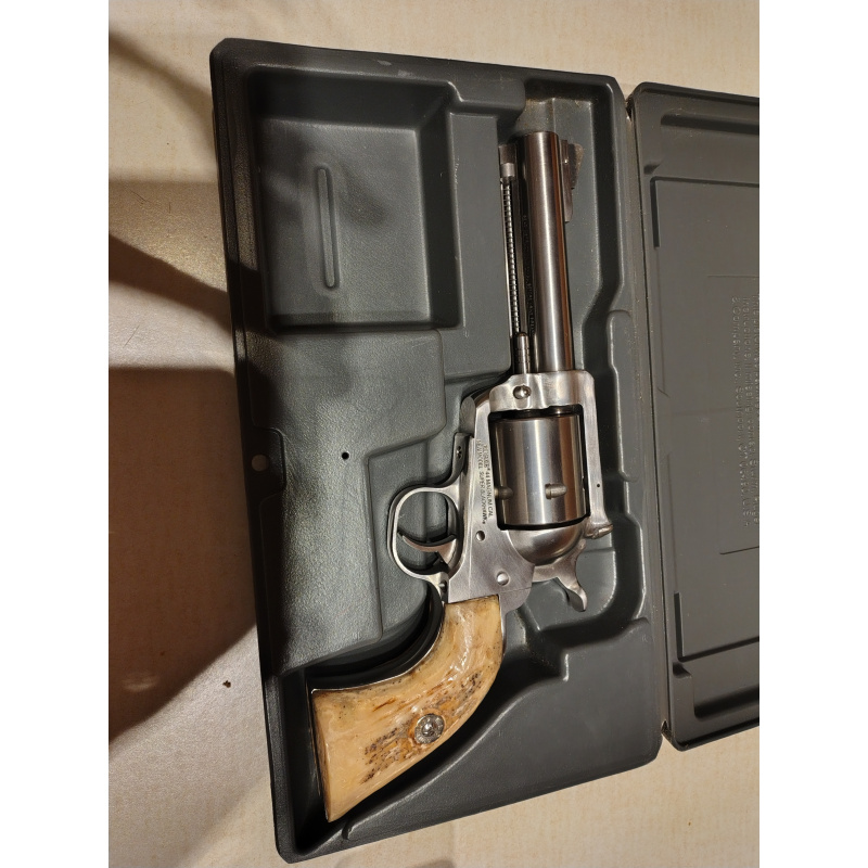 Un Estuche Ruger Original Plastico Para Revolver De 5 Plg