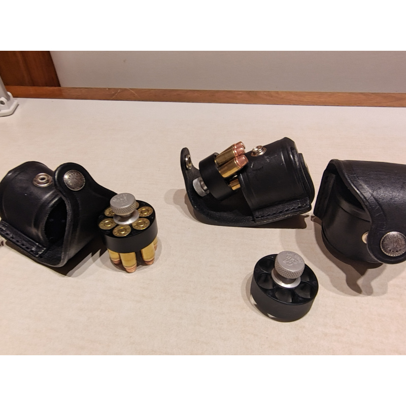 4 Speed Loaders  44 Mg Y Sus 4 Estuches