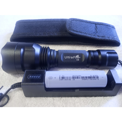 Linterna Ultrafire C8