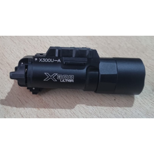 Linterna Para Sistema De Armas Con Riel Picatiny