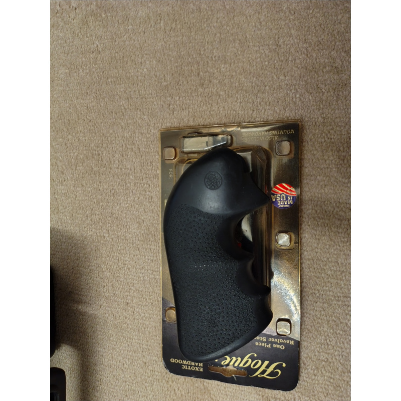 Cachas Hogue Pasan Por Nuevas Para Ruger Superblackhawk