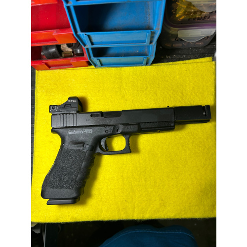 Glock G20 10mm.