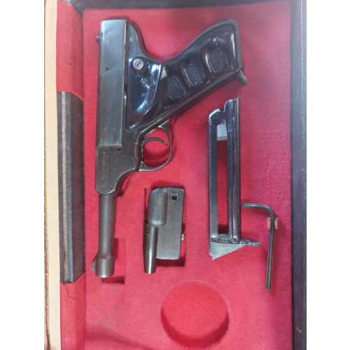 Pistola Semiautomatica Ataque