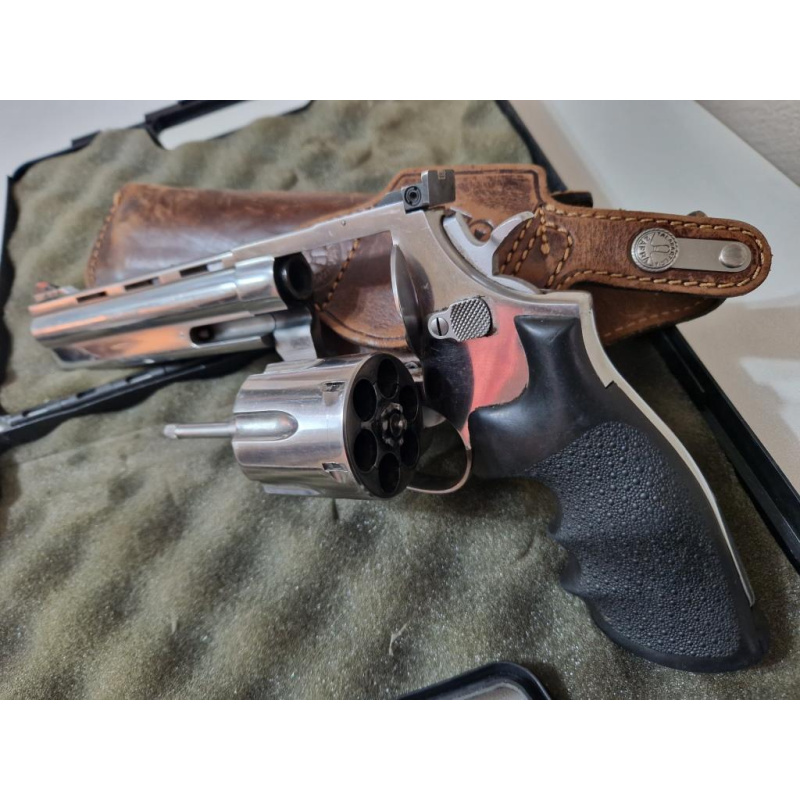 Taurus .44 Magnun Inox 6,5" Con Cuim