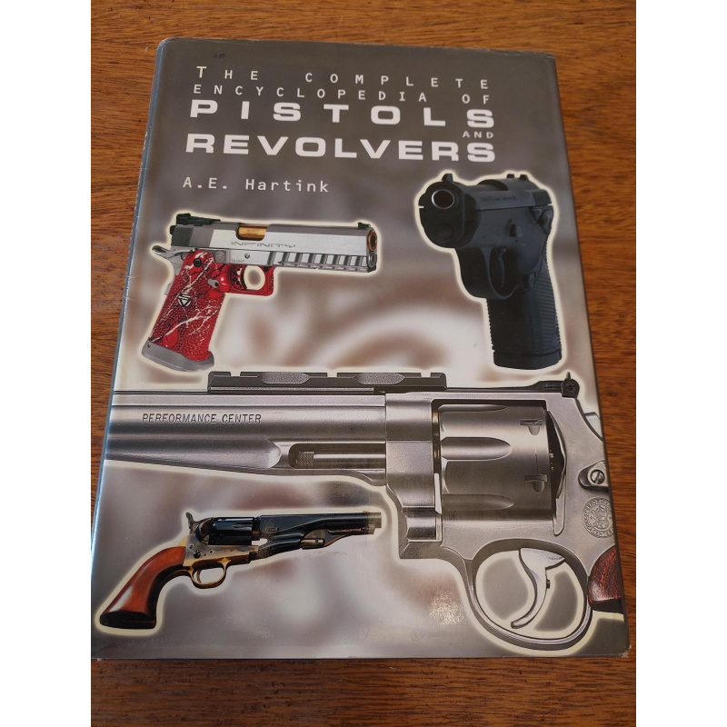 Libro Pistols & Revolvers