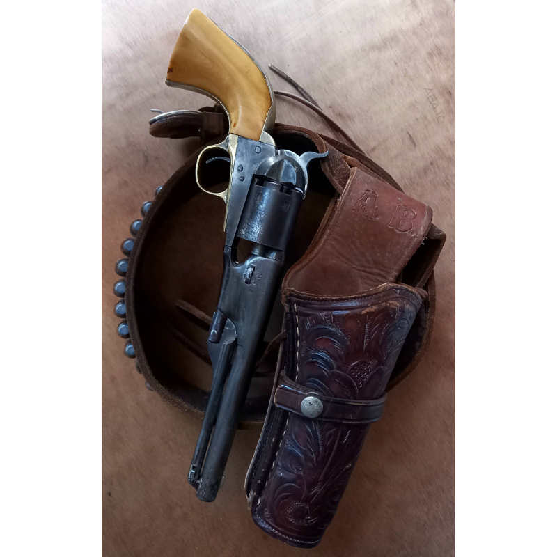 Colt Navy 1861 (original) Avancarga