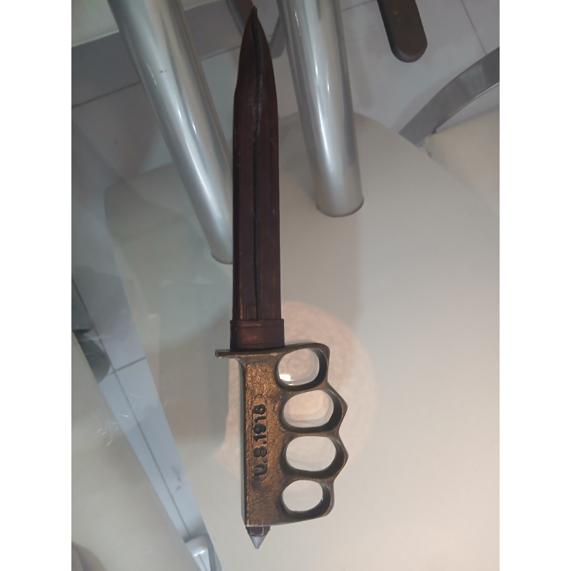 Cuchillo Tactico