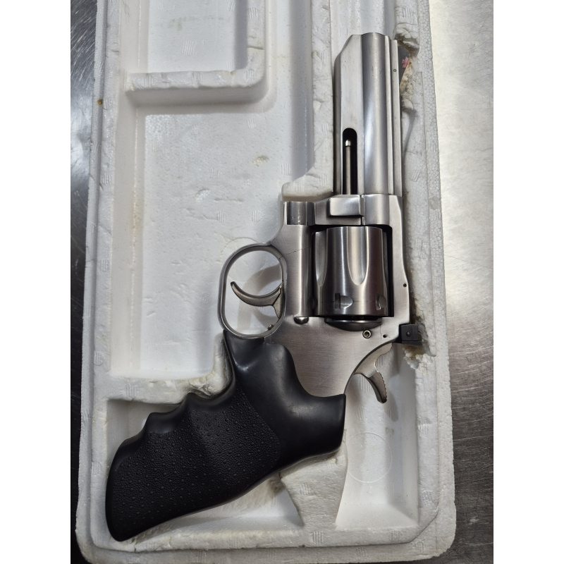 Dan Wesson Model 715 Fixed Barrel – .357 Magnum – 4"