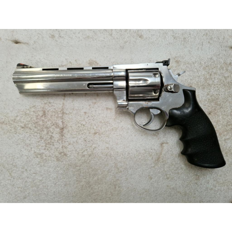 Taurus .44 Magnun Inox 6,5" Con Cuim