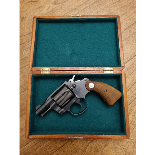Revolver Colt Detective 32
