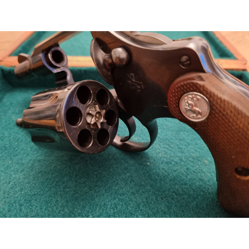Revolver Colt Detective 32