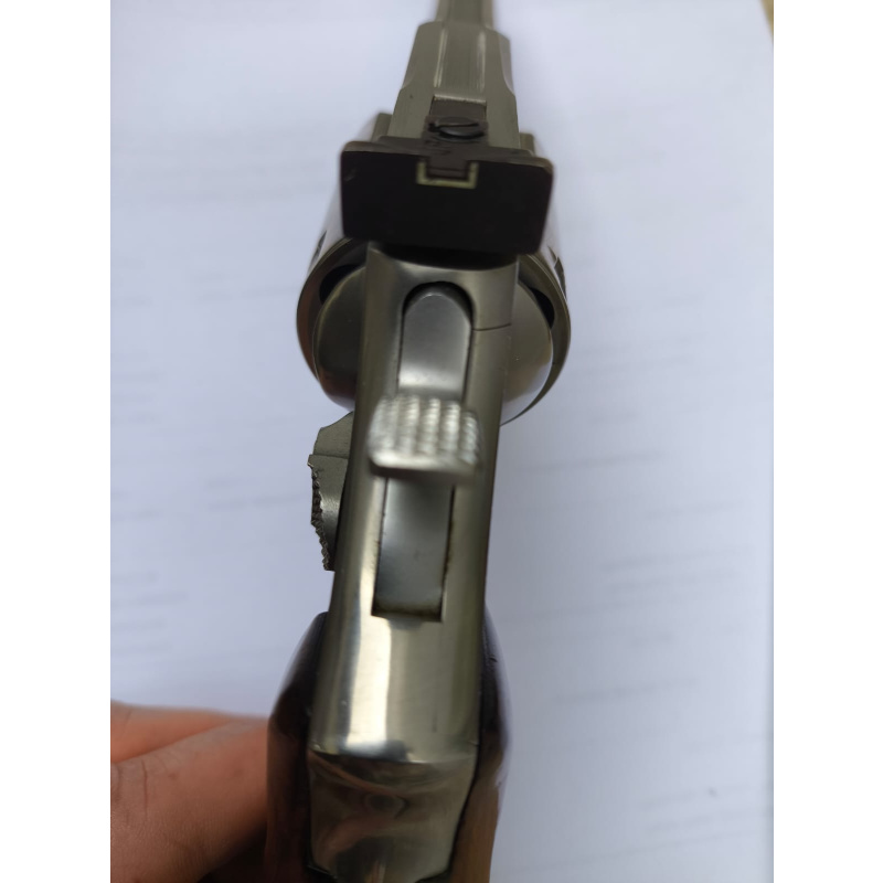 Revolver Taurus 889 .38spl