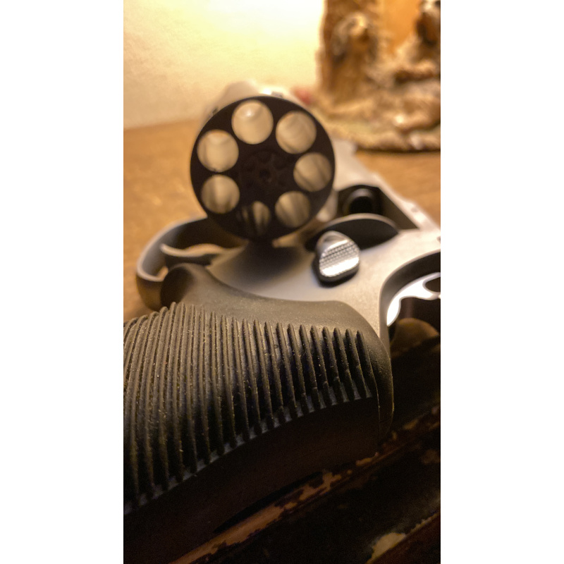 Taurus Tracker 627- Compensado- Cal.357