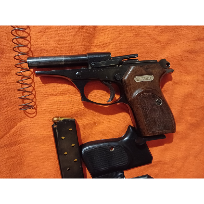 Bersa 380 Modelo 83 Toda De Acero En Su Caja Pavon Original Con Cuim