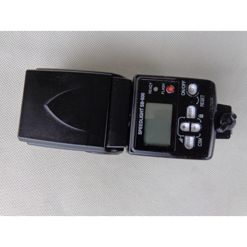 Flash Electronico Nikon Speedlight Sb-600