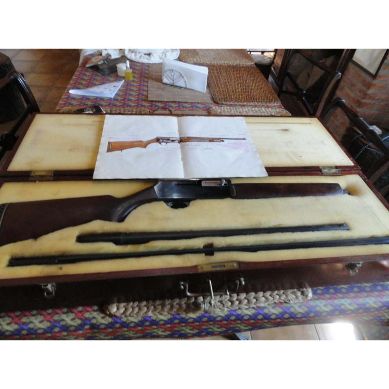 Escopeta Browning Semi Automática 12/70/75