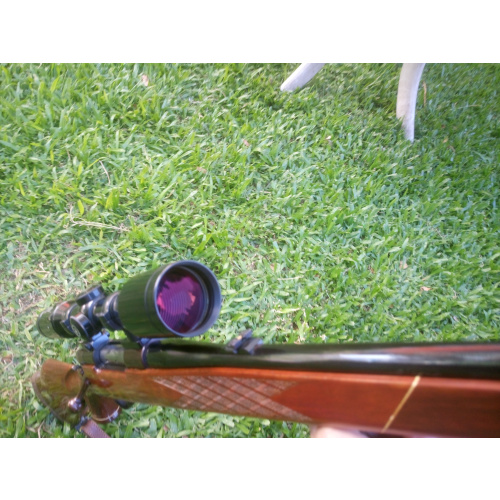Fusil Weatherby Mark V .300 Plg Weatherby Magnum Mira Hertel 2.5-10x46