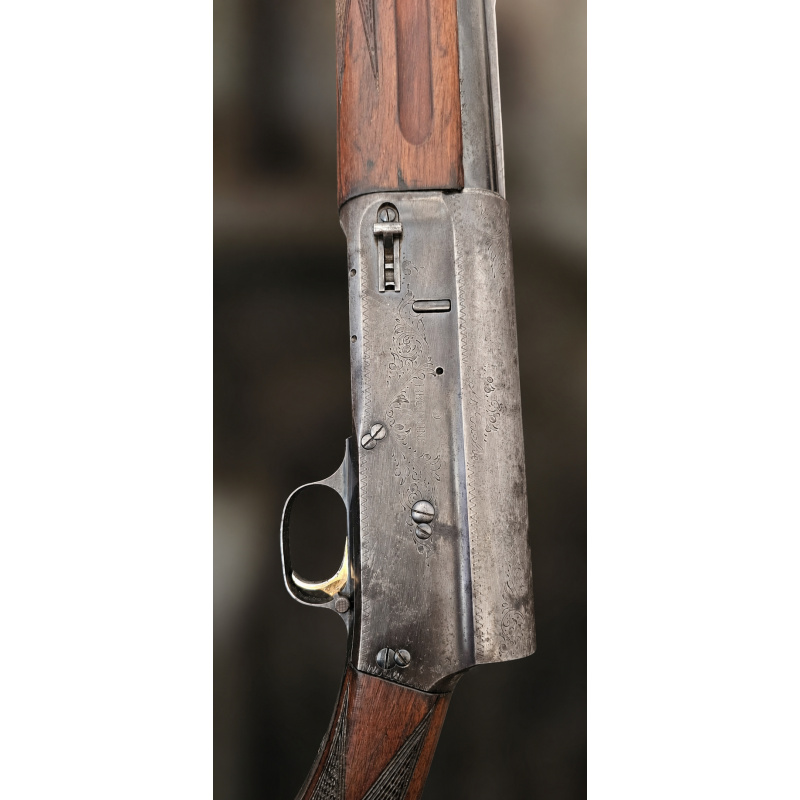 Escopeta Semiautomática Browning Light Twelve Cal. 12 Uab