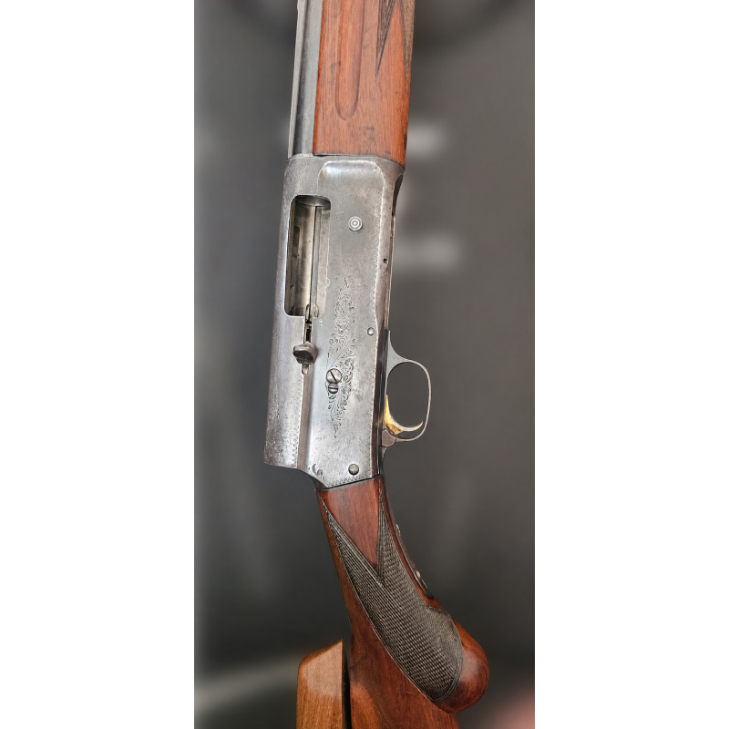 Escopeta Semiautomática Browning Light Twelve Cal. 12 Uab