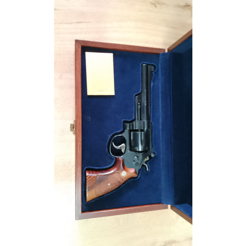 Revolver Smith & Wesson, Mod 27-4. Sin Disparar.