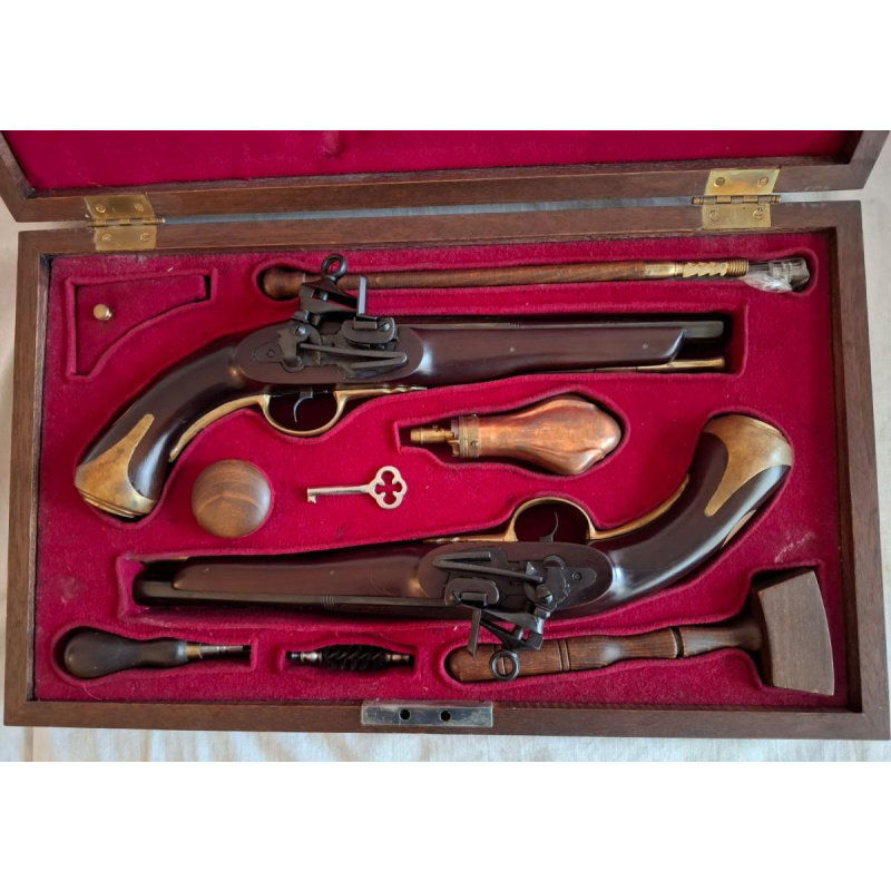 Pistolas Sist. A Chispa Siglo Xviii - Cal. 58