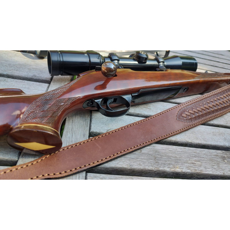 Fusil Weatherby Mark V .300 Plg Weatherby Magnum Mira Hertel 2.5-10x46