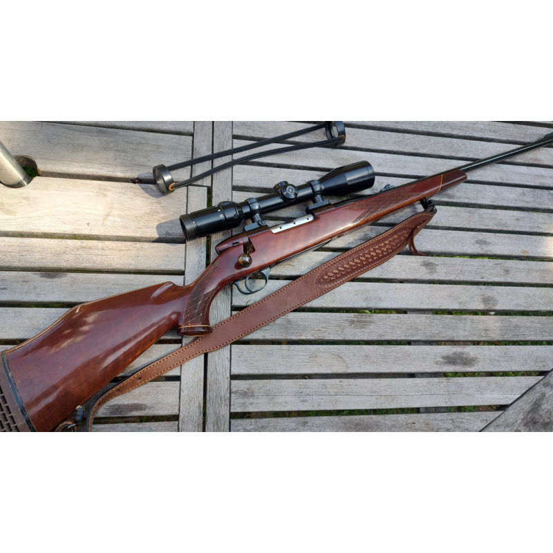 Fusil Weatherby Mark V .300 Plg Weatherby Magnum Mira Hertel 2.5-10x46