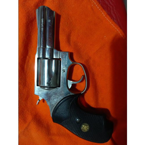 Vendo Revolver Taurus Mod.85
