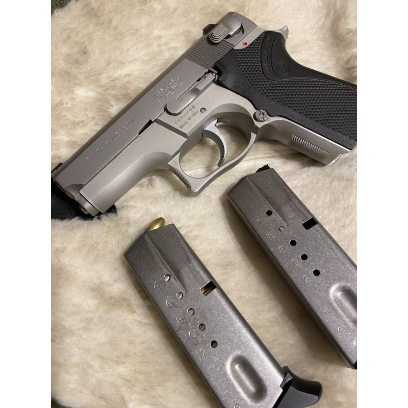 Smith & Wesson 6906