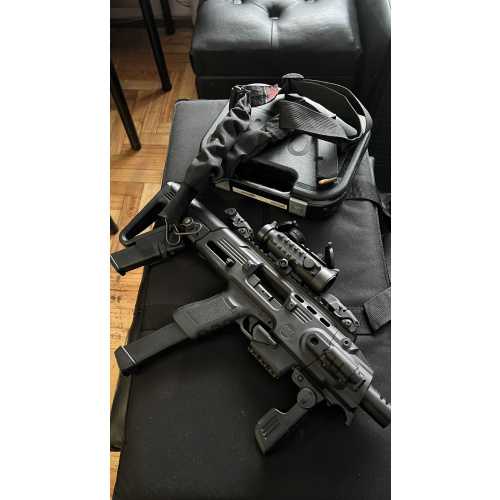 Glock 17 Tercera Generación Con Carcasa Táctica  Roni G1