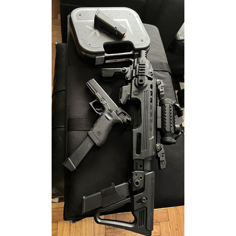Glock 17 Tercera Generación Con Carcasa Táctica  Roni G1