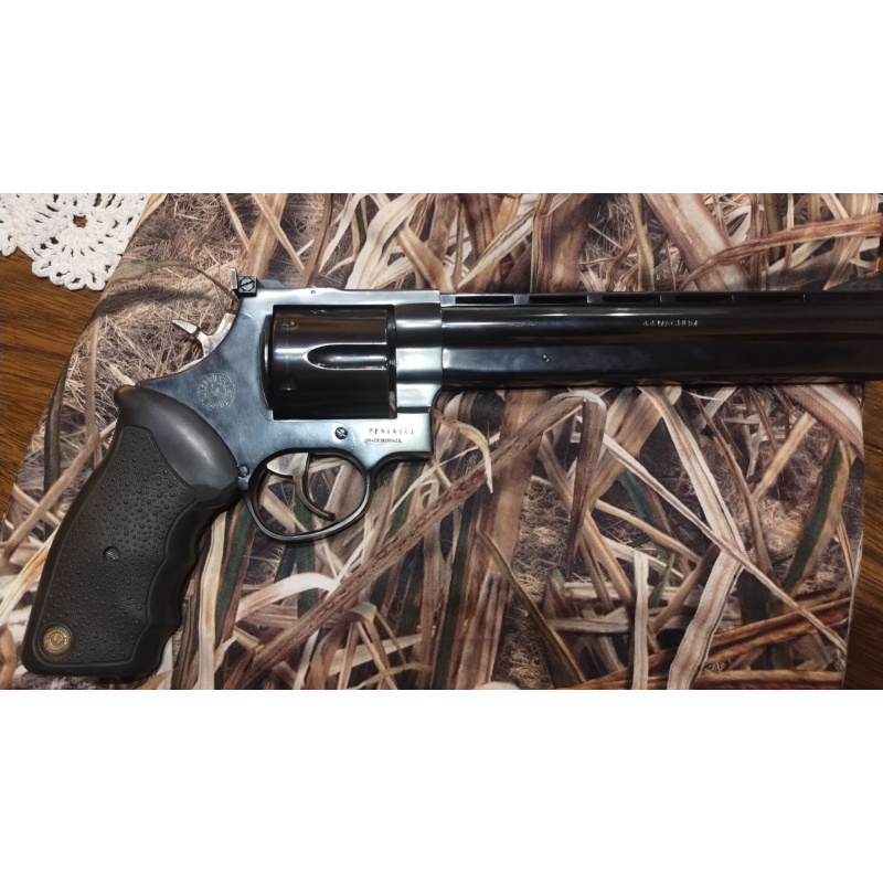 Taurus 8 3/8  Con Cuim