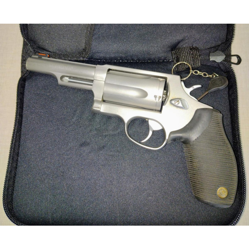 Revolver Taurus Judge/juez Cal. 45 Long Colt, .410, Y 36. La Vedette De Taurus