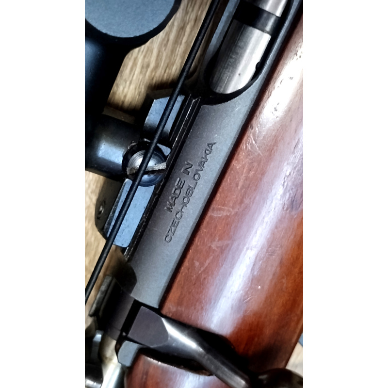 Carabina Cz - Brno Modelo 5 Calibre .22 Lr Con Mira