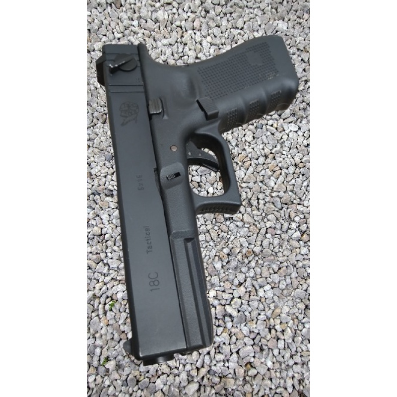 Replica Glock 18 Con Slector De Disparo En Automatica Y Semiauto Calibre 6mm