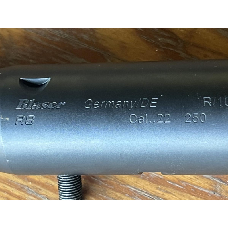 Blaser R8 Calibre 30-06 Spr. + .22-250 Rem