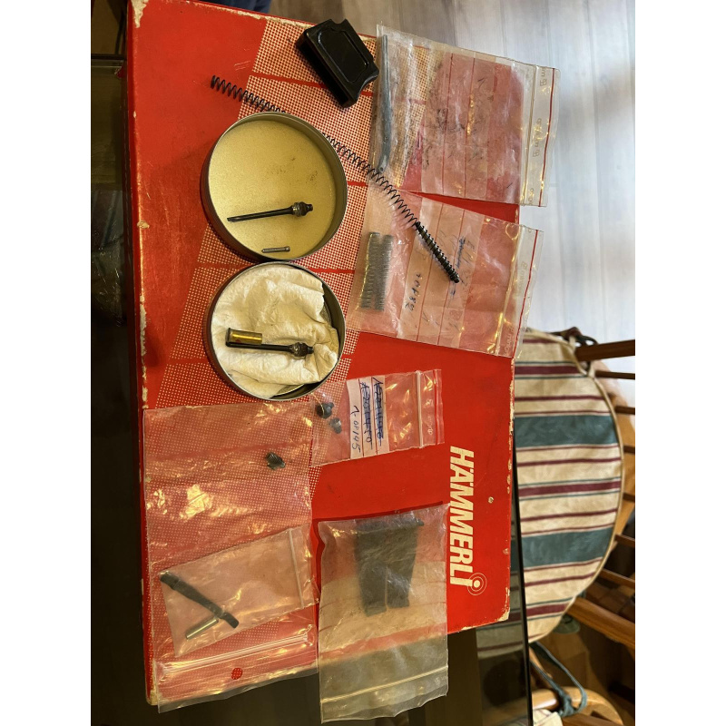 Pistola Hammerli-215 Calibre 22