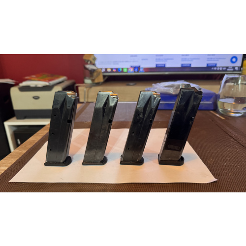 Vendo Lote De 4 Cargadores De Bersa, Calibre 9mm